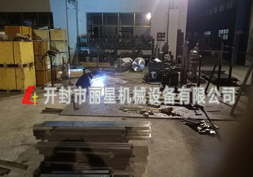 麗星員工敬業的工作保證質量